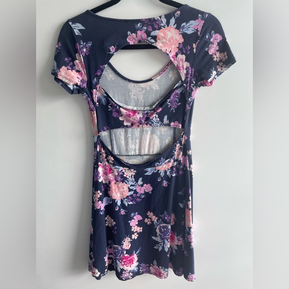 Cute floral cotton dress from Garage size M - Picture 2 of 4